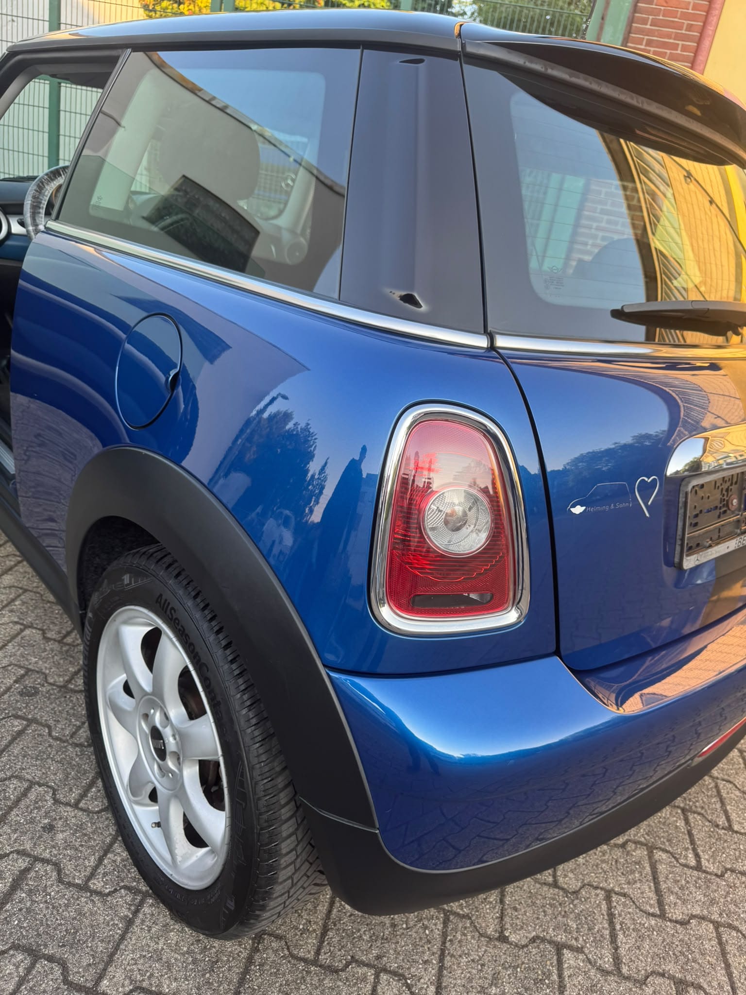 Mini Cooper One nach der Fahrzeugaufbereitung
